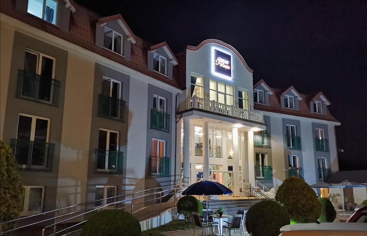 Great Polonia Ustka Bed & Breakfast Exterior foto