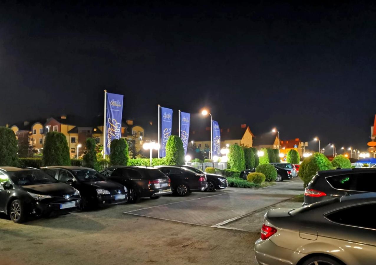 Great Polonia Ustka Bed & Breakfast Exterior foto